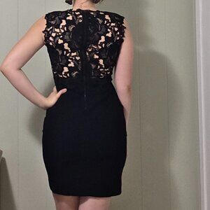 Midi lace-back dress